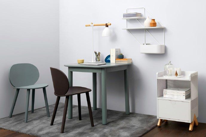 極簡(jiǎn)風(fēng)餐廳餐桌設(shè)計(jì)，簡(jiǎn)約到極致也是一種美