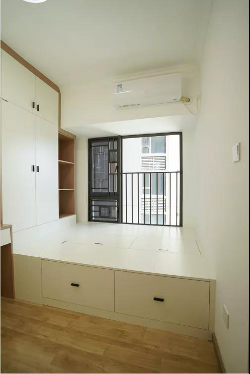 勤城達正大城簡約風(fēng)裝修，原木色系好清爽